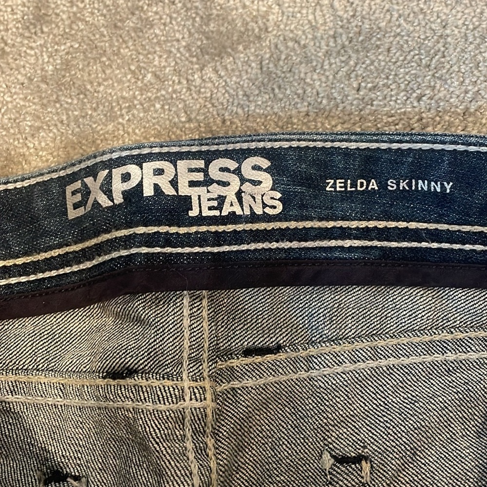 Jeans - Picture 2 of 4